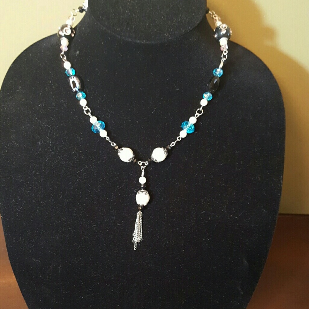 Pendant necklace 18"